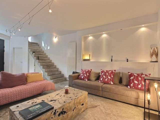 Duplex meublé à louer 2 chambres 100 m² Montmartre / Place des Abbesses Paris