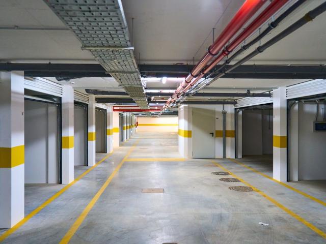 Duplex novo de dois quartos com piscina no centro de Vilamoura