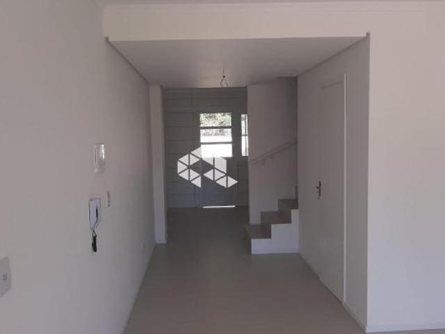 Duplex SEMIMOBILIADO no coração do Arroio Grande