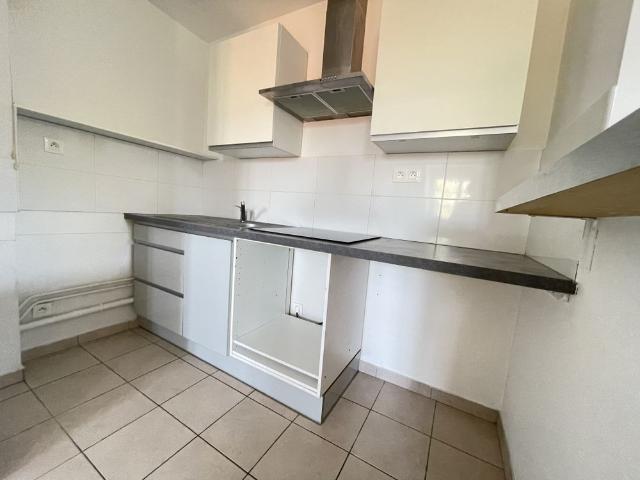 Duplex située au BORD D'ESSONNE secteur calme