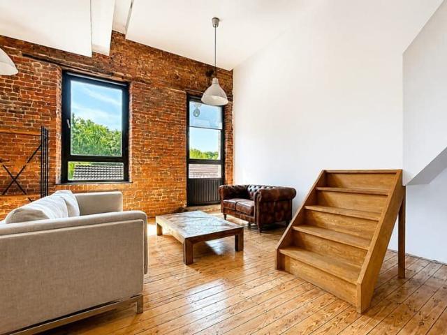 DUPLEX STYLE LOFT AU COEUR DE BOUSVAL