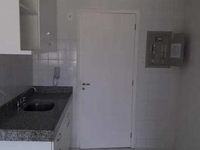 Duplex para aluguel tem 80 metros quadrados com 2 quartos em Centro Petrópolis RJ