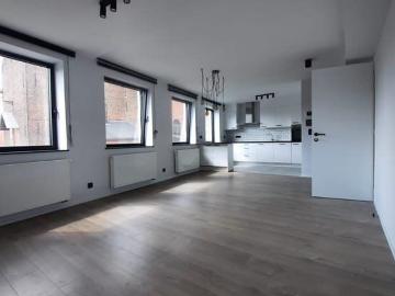 Duplex PEB B ultra lumineux à 300m du Rouge Cloître