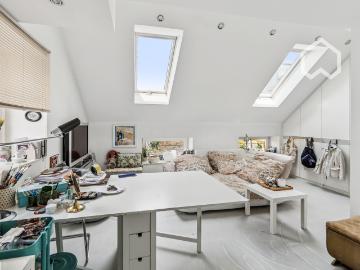 Duplex Penthouse in Dusseldorf with first row Rhine view