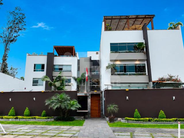 Dúplex Penthouse 400 m² + Terraza + 3 Cocheras | Surco – Jockey Plaza