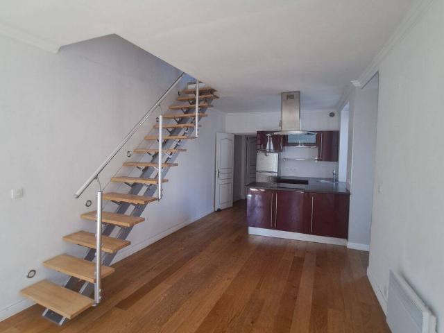 DUPLEX PLEIN COEUR DE SAINT GERMAIN EN LAYE