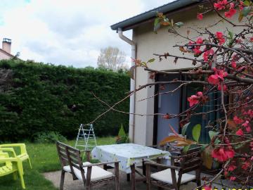 DUPLEX REFAIT A NEUF MEUBLE DAVEZIEUX TOUTES CHARGES COMPRISES