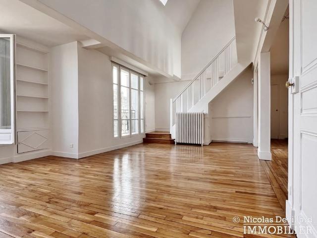 Duplex rénové au dernier étage