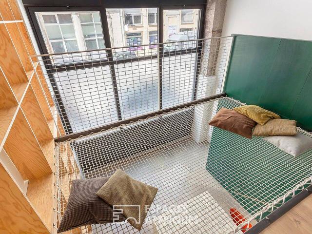 Duplex rénové et meublé