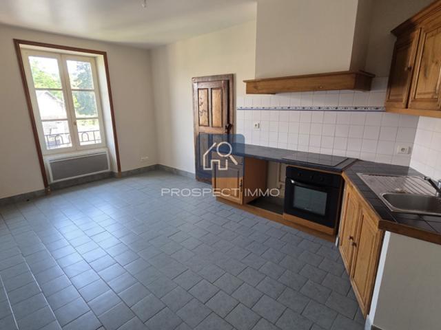 Duplex rénové 95 m2 centre Espalion