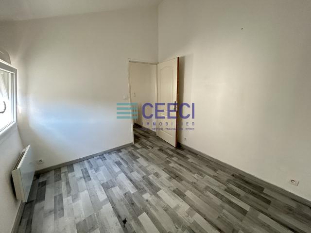 DUPLEX RUE DU POT D'ETAIN