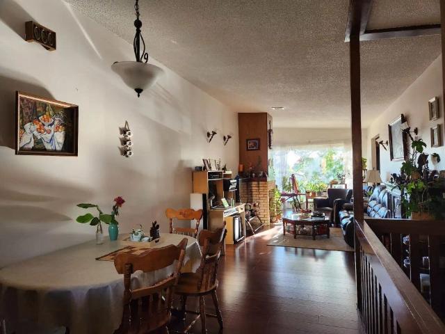 Duplex with 3 Bedrooms, 2 Bathrooms and a single garage — 3 Bedrooms Duplex