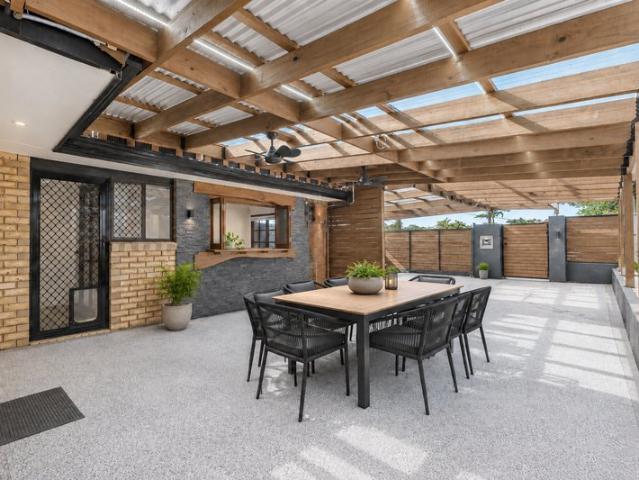 DUPLEX WITH A POINT OF DIFFERENCE