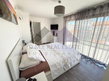 Duplex T1+1 Moderno com Terraço e Varandas a 350m da Praia. 51m² Monte Gordo