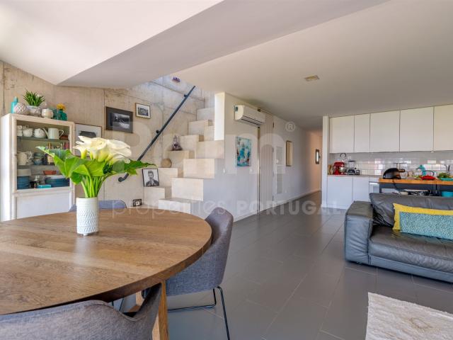 Duplex T2 com Rooftop Privativo | Potencial de Conversão em. 214m² Silves