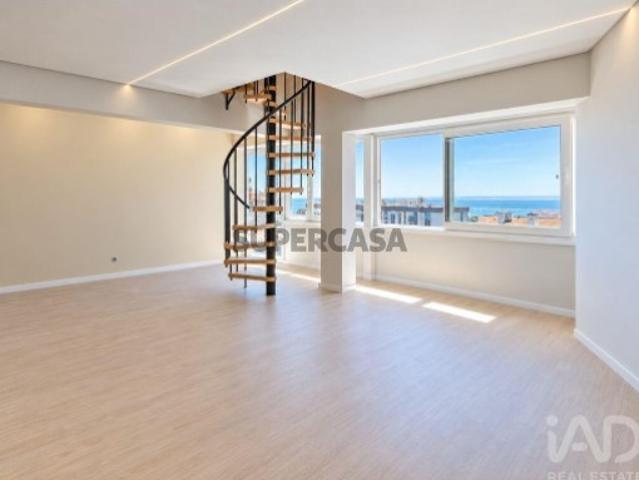 Duplex T2 em Oeiras e São Julião da Barra, Paço de Arcos e Caxias de 125 m²