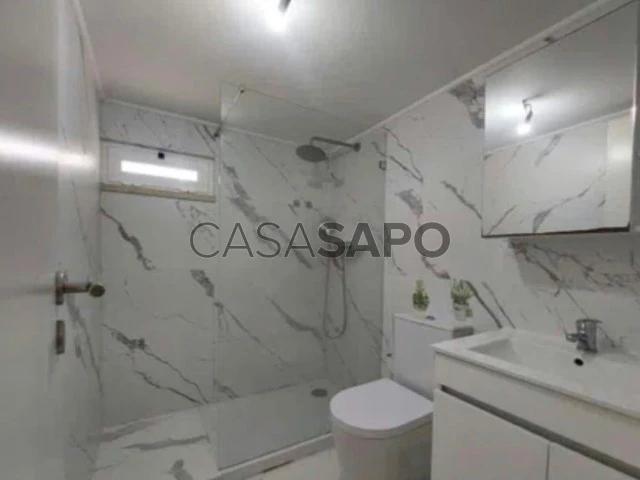 Duplex T2 para alugar em Almada