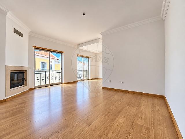 Duplex T3 à venda em Samouco, Alcochete RE/MAX Portugal