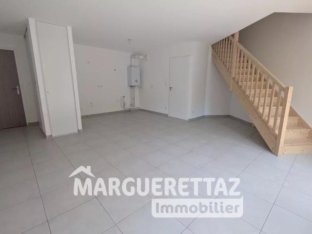 DUPLEX T3 avec balcon 68m² Saint Pierre en Faucigny