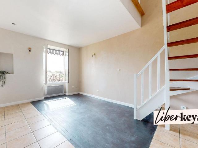 Duplex T3 de 50m² 5e et dernier étage avec clim Vue dé. 50m² Lyon