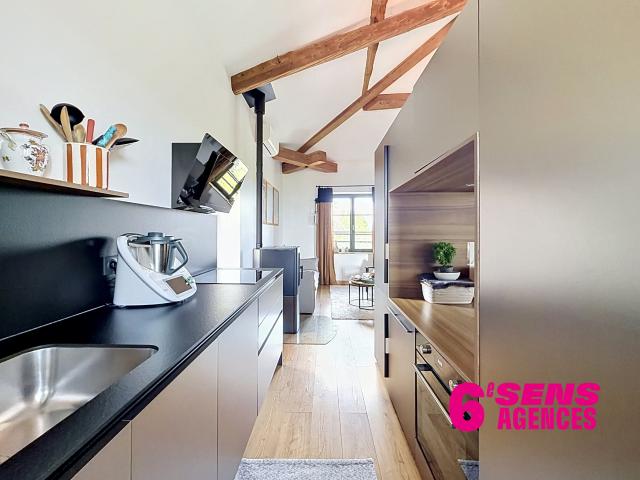 Duplex T3 de charme entièrement rénové dans un ancien monastère
