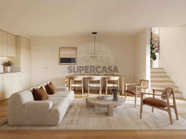 Duplex T3 em Almada, Cova da Piedade, Pragal e Cacilhas