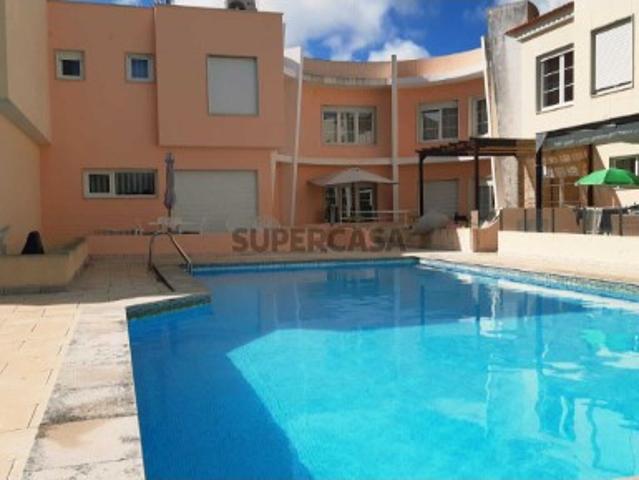 Duplex T3 em Nossa Senhora do Pópulo, Coto e São Gregório