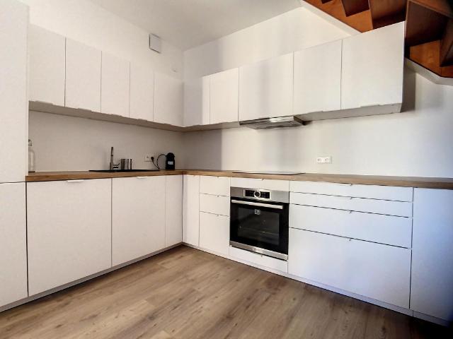 DUPLEX – T3 – MEUBLE – 61 m² – 69001 – LYON