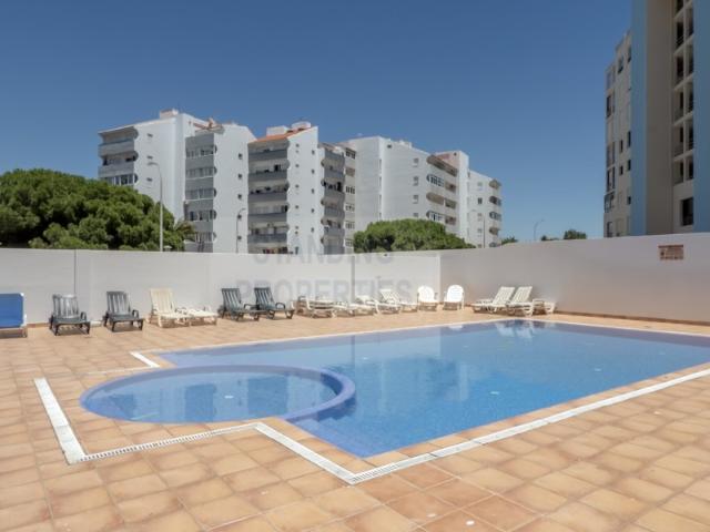 Duplex T4 com Vista Mar em Quarteira Possibilidade de Transformação em 2 Apartamentos Independentes