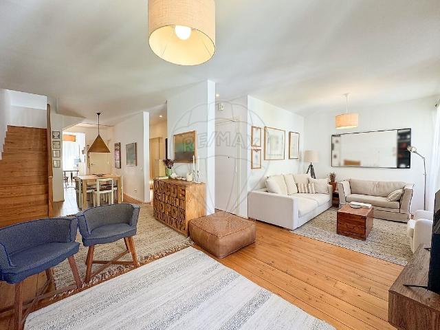 Duplex T4 à venda em Campo de Ourique, Lisboa RE/MAX Portugal