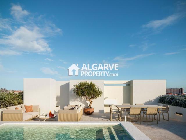Duplex T4 de Luxo com Piscina no Terraço no Centro de Vilamo. 390m² Quarteira