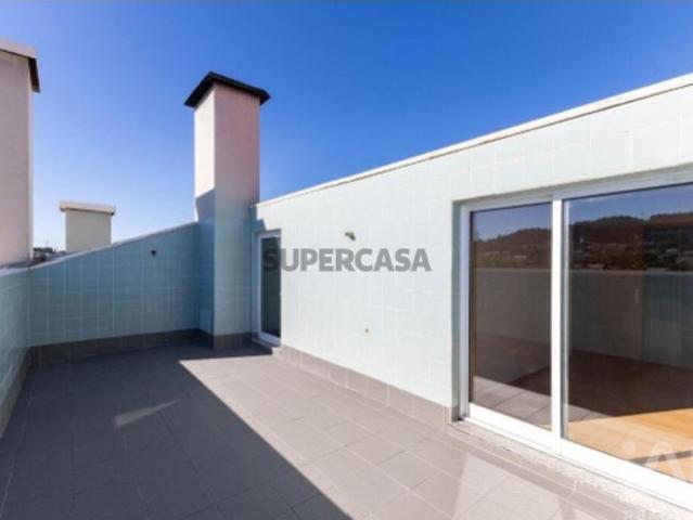 Duplex T4 em Canelas de 154,5 m²