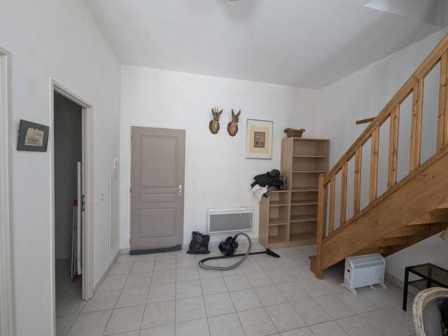 Duplex T4 lumineux avec balcons et parking privatif