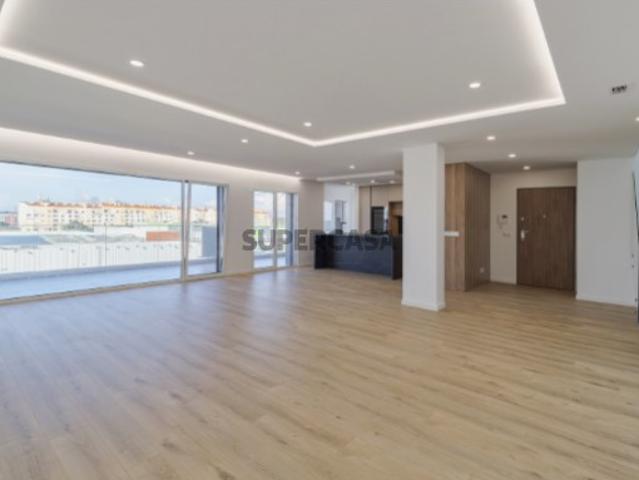 Duplex T4 novo Portas da Cidade Montijo