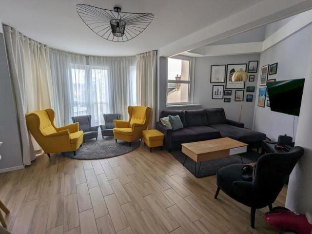 Duplex T5 de 120 m² avec terrasse, ascenseur et box – Reims Saint André / Jean Jaurès