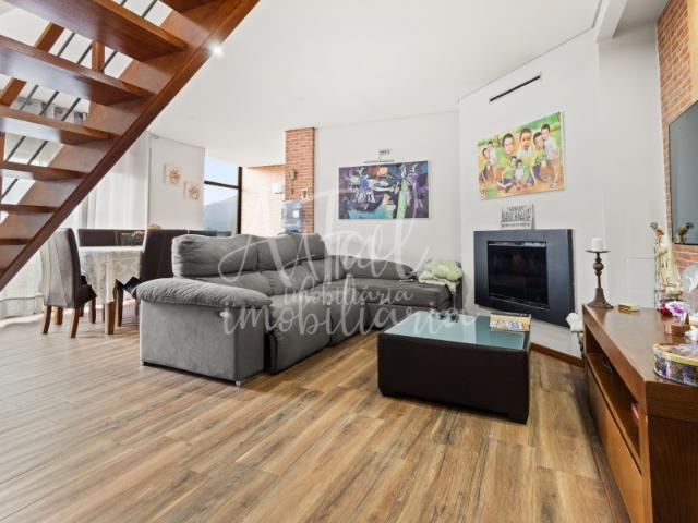 Duplex T5 no centro de Ponte de Lima com terraço panorâmico e 2 garagens