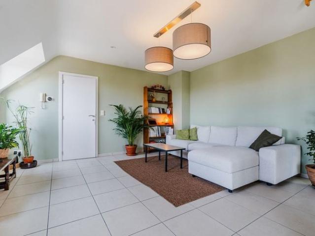 Duplex te huur in Vieux Genappe voor € 1.200 met 2 slaapkamers
