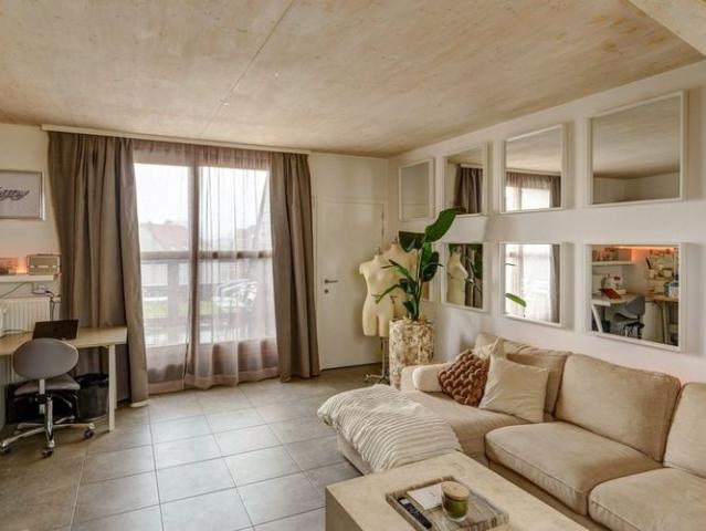 Duplex te huur in Antwerpen voor € 975 met 2 slaapkamers
