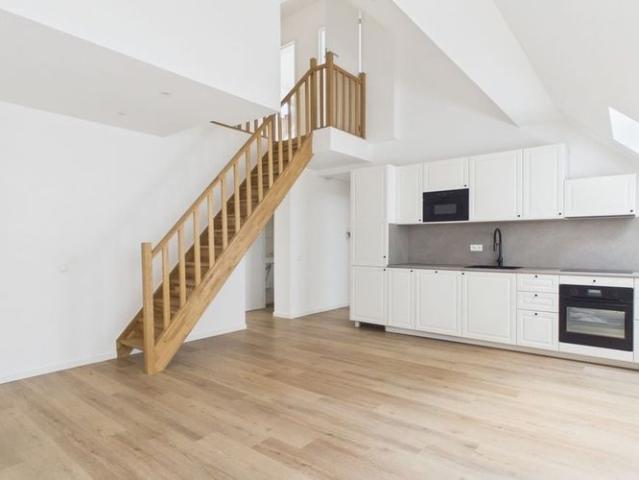 Duplex te huur in Brussel voor € 1.995 met 3 slaapkamers