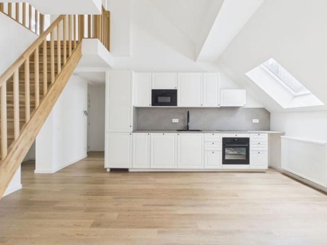 Duplex te huur in Brussel voor € 2.495 met 3 slaapkamers