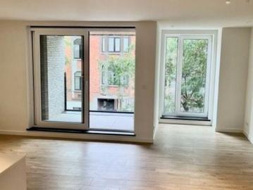 Duplex te huur in Eeklo voor € 975 met 3 slaapkamers