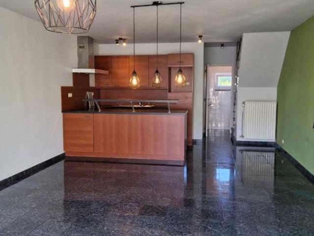 Duplex te huur in Oordegem voor € 800 met 2 slaapkamers
