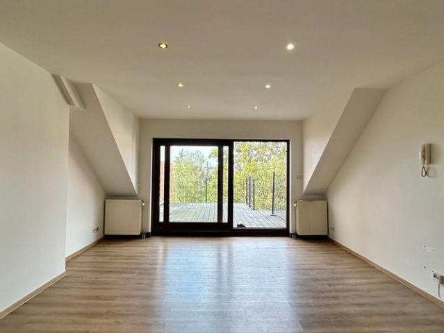 Duplex te huur in Sint Gillis voor € 1.470 met 2 slaapkamers