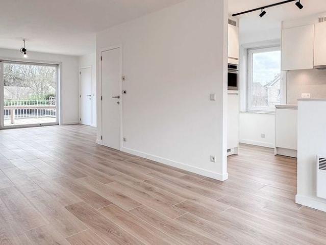 Duplex te huur in Sint Kruis voor € 990 met 2 slaapkamers