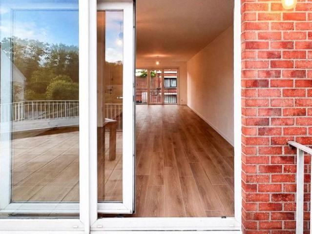Duplex te huur in Sint Kruis voor € 990 met 2 slaapkamers