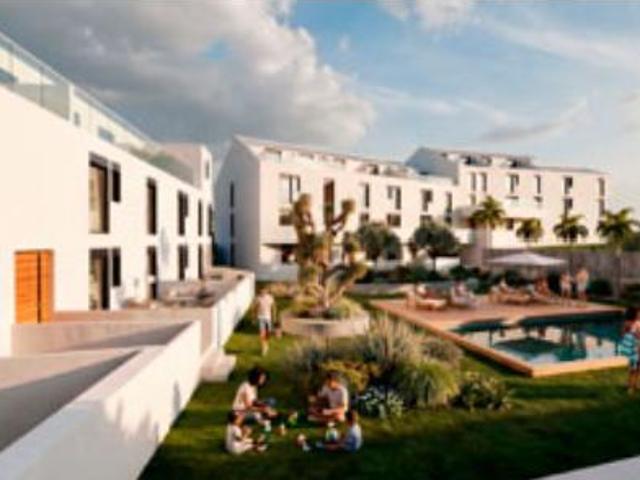 Dúplex Venta Oleiros, Núcleo
