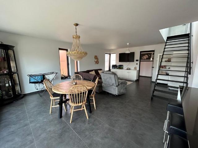 Duplexappartement met 3slpks en 2 bdks te Gierle