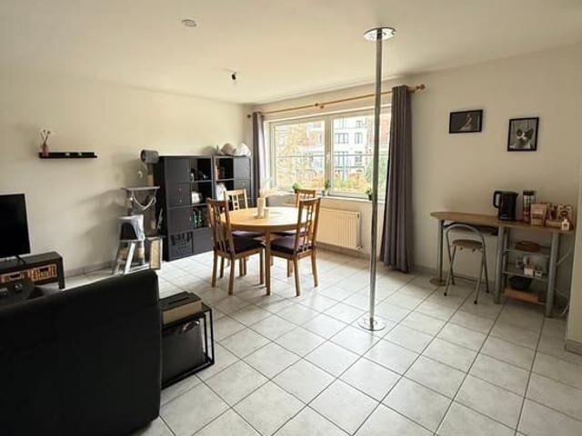 Duplexappartement met 2 kamers en autostaanplaats