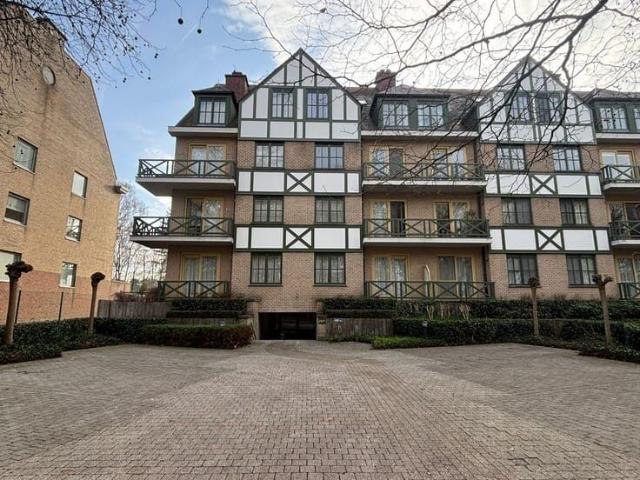 DUPLEXAPPARTEMENT MET 4 SLAAPKAMERS EN 3 BADKAMERS