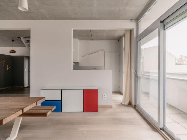Duplexappartement met drie slaapkamers te huur in project Ter Pitte door import.export ARCHITECTURE